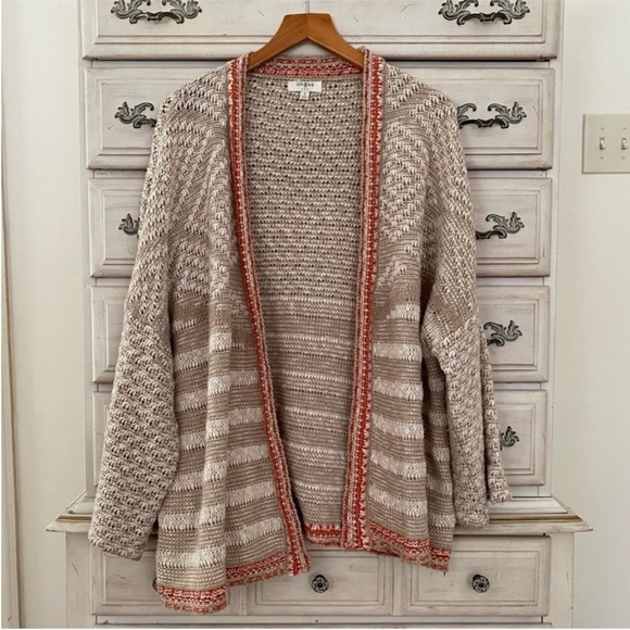 Umgee Sweaters - Umgee Beige Knit Cardigan size Small